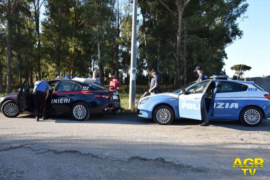 Polizia e Carabinieri le fasi dell'arresto dei due rapinatori