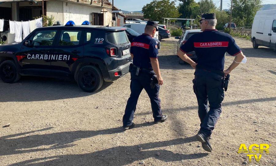 Tivoli, blitz dei carabinieri in un insediamento abusivo, cinque denunce