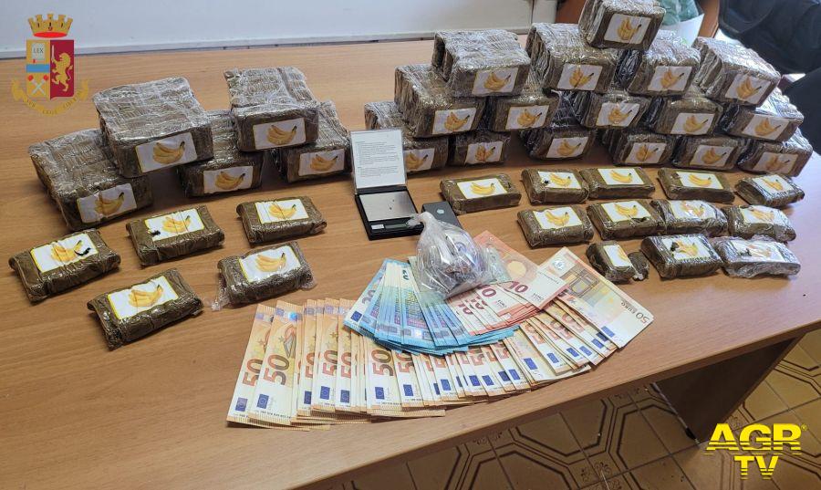 Polizia droga e soldi sequestrati a Primavalle