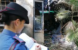 Roma, piromane senza fissa dimora incendia una vecchia fornace, fermato