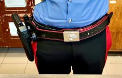 Roma, truffa dell'anello sotto gli occhi dei carabinieri, in manette due romeni