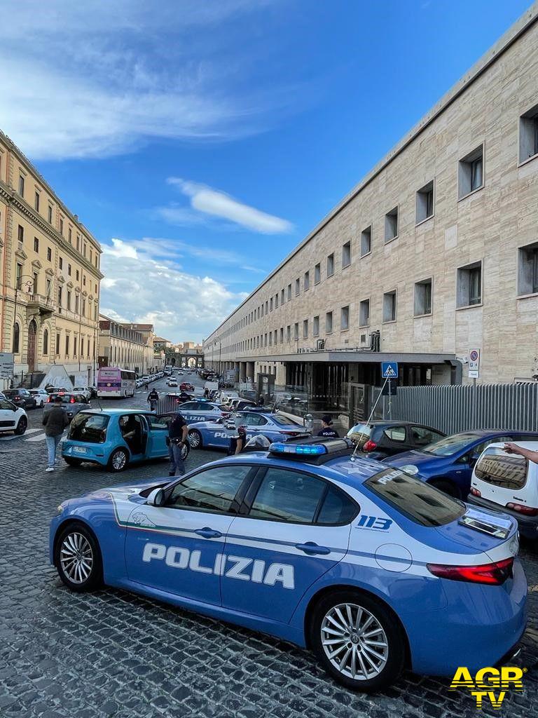 Roma, fermato tassista 34enne per violenza sessuale, aveva palpeggiato due ragazze