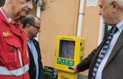 Fiumicino, inaugurato in piazza Grassi il primo Defibrillatore Automatico Esterno pubblico