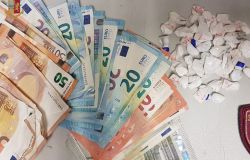 Roma, 14 arresti per furti, rapine e spaccio, presi 4 topi d'auto stranieri, avevano rubato pure un paio di occhiali da sole