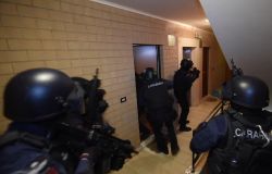 Carabinieri blitz antidroga a Monterotondo