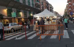 Ostia il mercatino su via delle Baleniere