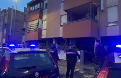 Estorce e minaccia 15enne per 25 euro, Qui comando io.... ed appartengo al clan.. per convincerlo a dargli i soldi, ieri sono arrivati i carabinieri