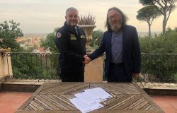 la firma tra Maurizio Gubbiotti e Giordano Assumma