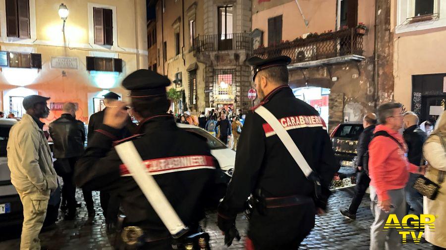 Carabinieri controlli centro di Roma