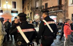Movida e piazze di spaccio, otto arresti dei carabinieri, denunciato turista americano che con un drone riprendeva il Quirinale