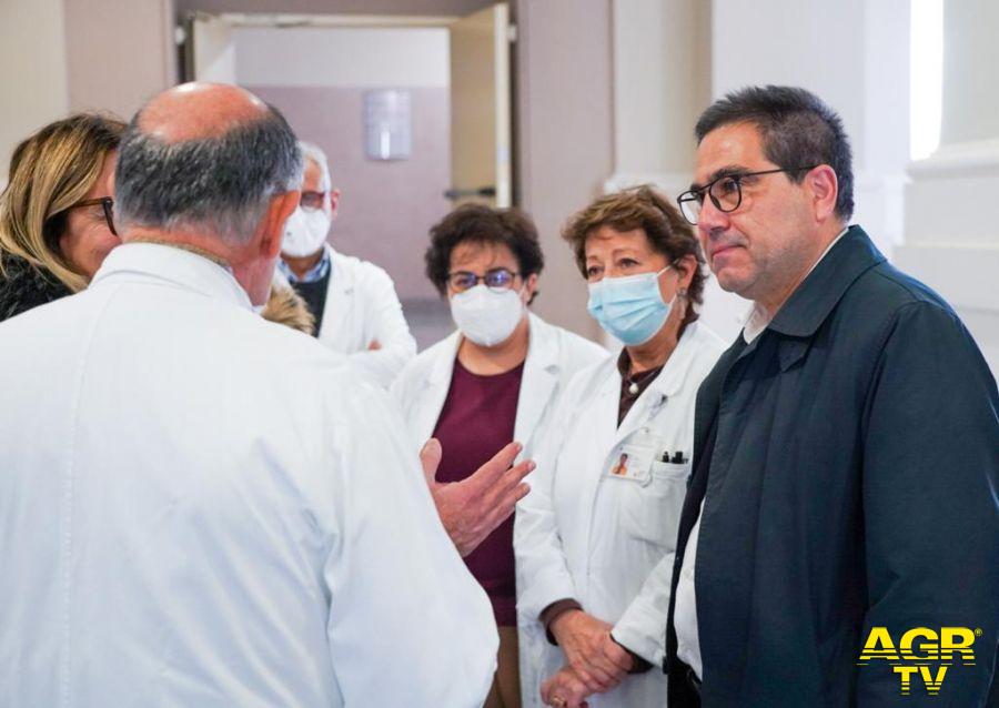 D'Amato incontra il personale sanitario del S. Giovanni inaugurazione certificato oncologico