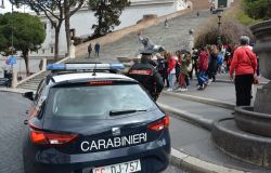 Roma, retata dei carabinieri nel centro storico, otto borseggiatori arrestati