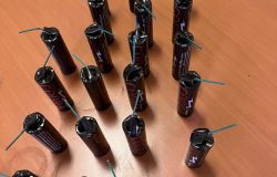 Eur, dai domiciliari sono andati a prenderlo per condurlo in carcere, scoperta una piccola Santa Barbara di fuochi pirotecnici