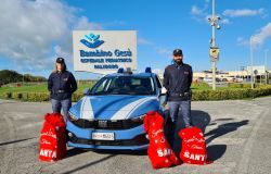 Roma. Ospedale Bambino Gesù di Palidoro: La Polizia di Stato consegna doni ai bambini ricoverati