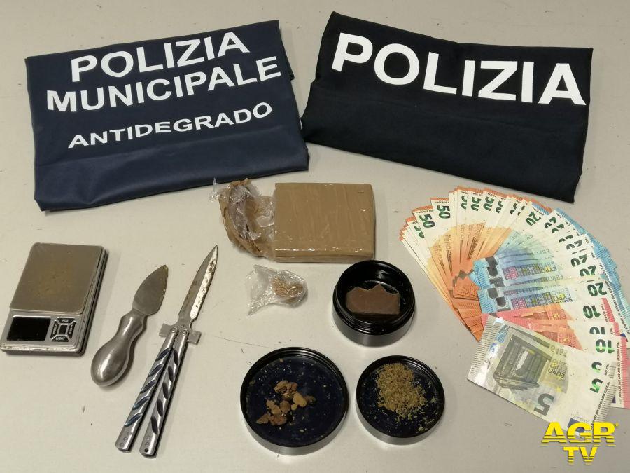 Pusher 2.0” arrestato dalla Po­lizia di Stato e dal­la Polizia Municipale di Firenze.