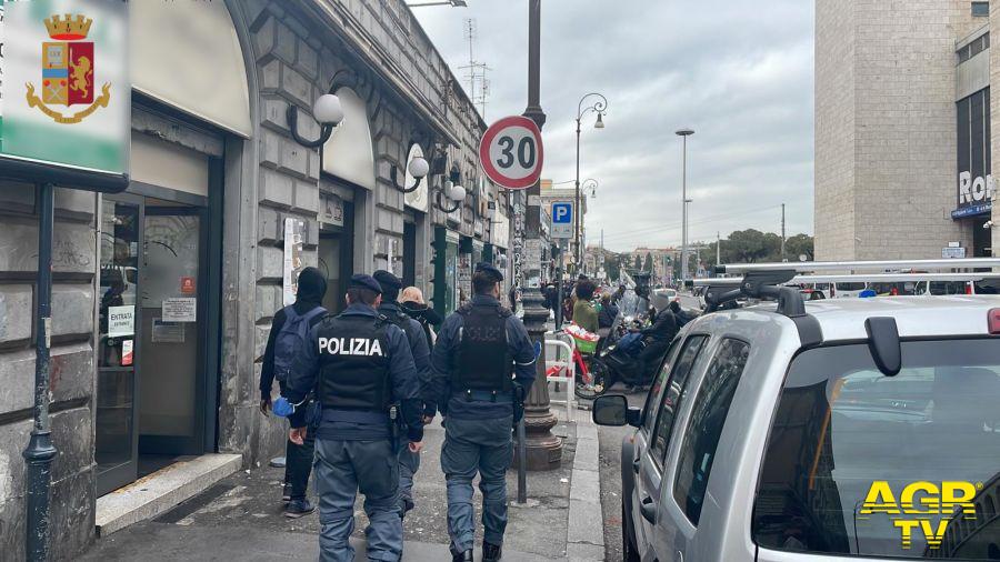 Roma Termini, giro di vite della Polizia, sei arresti, in manette anche due borseggiatrici sulla Metro A