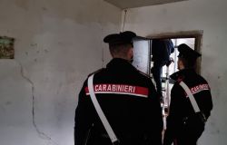 Roma controlli carabinieri caseggiati popolari tor bella monaca