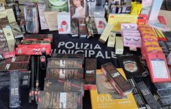 Prato -Sequestrati oltre 200 cosmetici irregolari