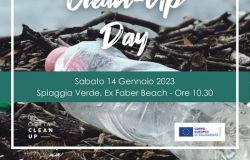 pulizia spiaggia clean up locandina