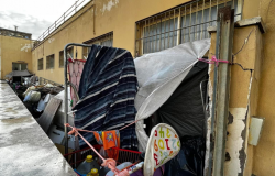 Ostia, gli invisibili sul lungomare, allarme freddo da Ecoitalia solidale