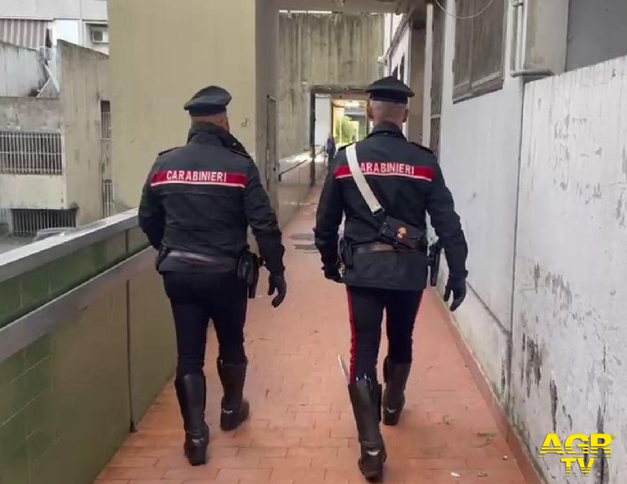 Roma, Carabinieri. 10 persone agli arresti. Sequestrati oltre 2 Kg di Droga e 6000 Euro in contanti