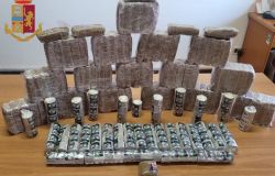Primavalle, sequestrati 14 kg. di hashish ed arrestati due pusher