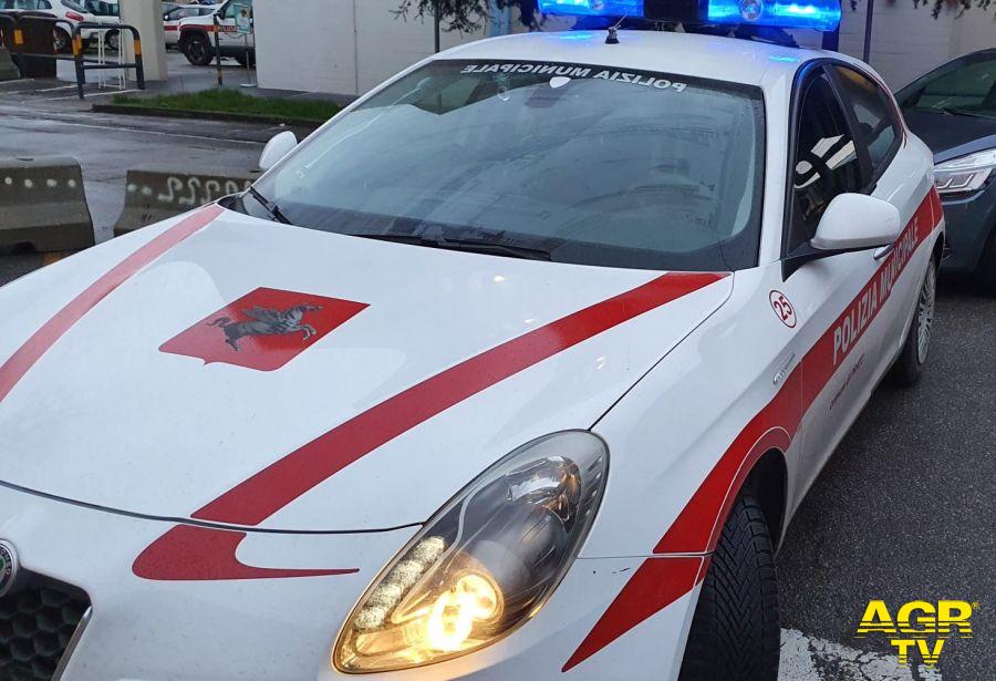 Prato- Polizia muncipale, oltre 200 veicoli con­trollati