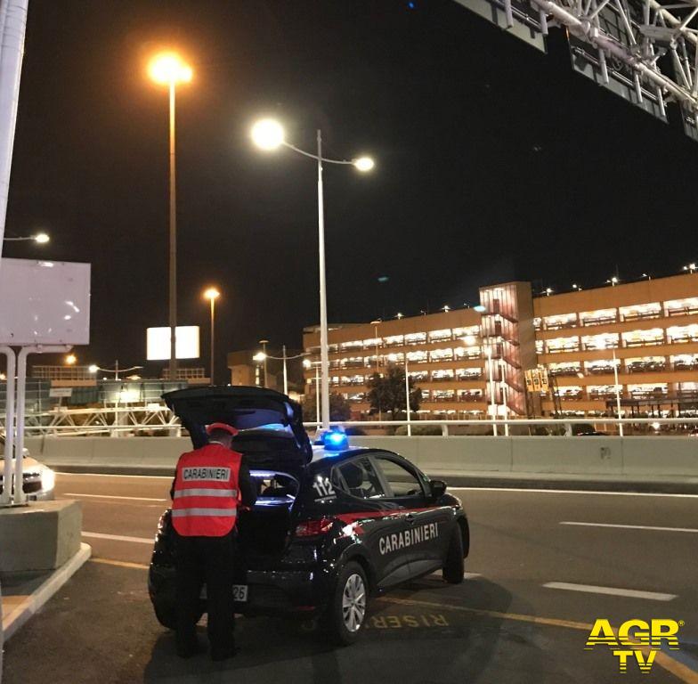 Aeroporto di Fiumicino, giro di vite dei Carabinieri, 10 autisti NCC sanzionati e 6 denunce per tentato furto al duty free