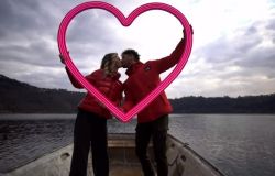 Per San Valentino la promessa d'amore più romantica su lago di Nemi....