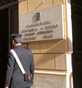 Roma, la caccia alla Minicar degli agguati è finita, denunciati due giovani Roma, la caccia alla Minicar degli agguati è finita, denunciati due giovani