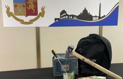 Furti negli appartamenti, in manette italiano di 23 anni, aveva forzato e svuotato una piccola cassaforte