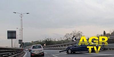 Incidente stradale sulla Roma fiumicino