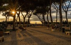 Roma, il colle della...poesia, passeggiata al tramonto all'Aventino
