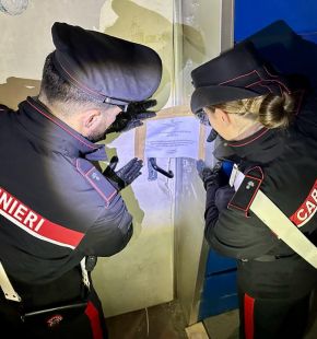 Roma, blitz dei carabinieri, nel mirino banda dedita allo spaccio di metanfetamine e sfruttamento della prostituzione