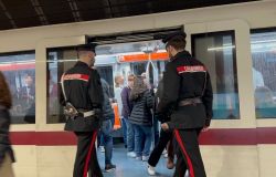 Roma, controlli antiborseggio nel centro storico dei Carabinieri, sette arresti