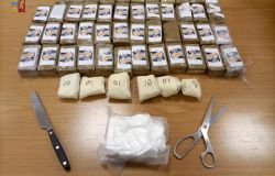Colleferro, in un trolley nel sottoscala nascondeva quasi cinque kg. di hashish, in manette 28enne