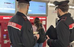 Roma, due arresti, un cubano per furto aggravato ed un cileno per il borseggio del cellulare ad una turista tedesca