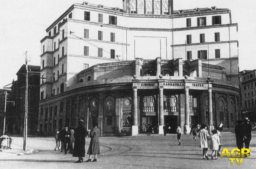 Garbatella piazza Bartolomeo Romano cinema teatro Garbatella oggi Palladium ph credit archivio associazione Cara Garbatella