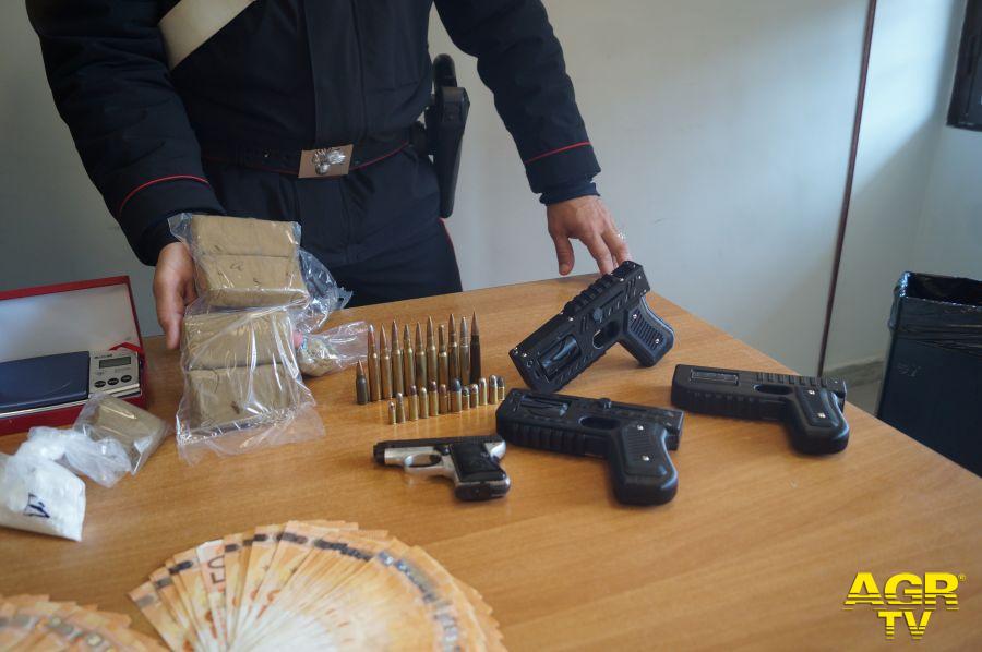 Carabinieri, le pistole sequestrate dai militari