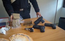 Roma, droga, pistole ed armi autoprodotte in 3D, tre arresti