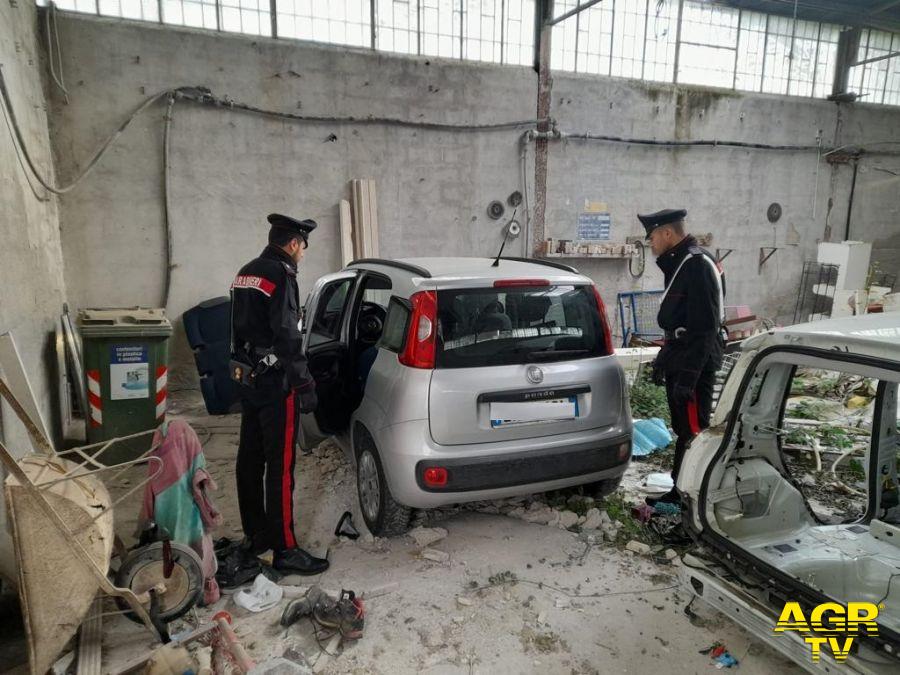Carabinieri ritrovamento auto rubate a pezzi