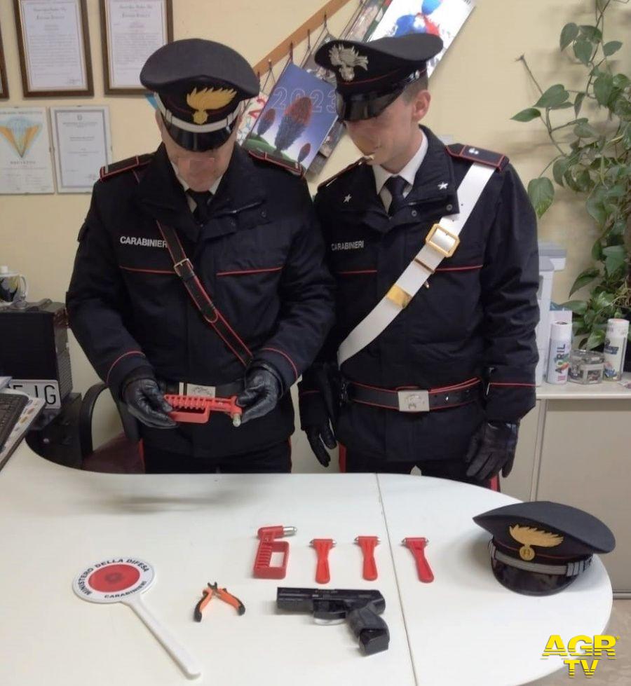 Tivoli, due minorenni denunciati dai carabinieri