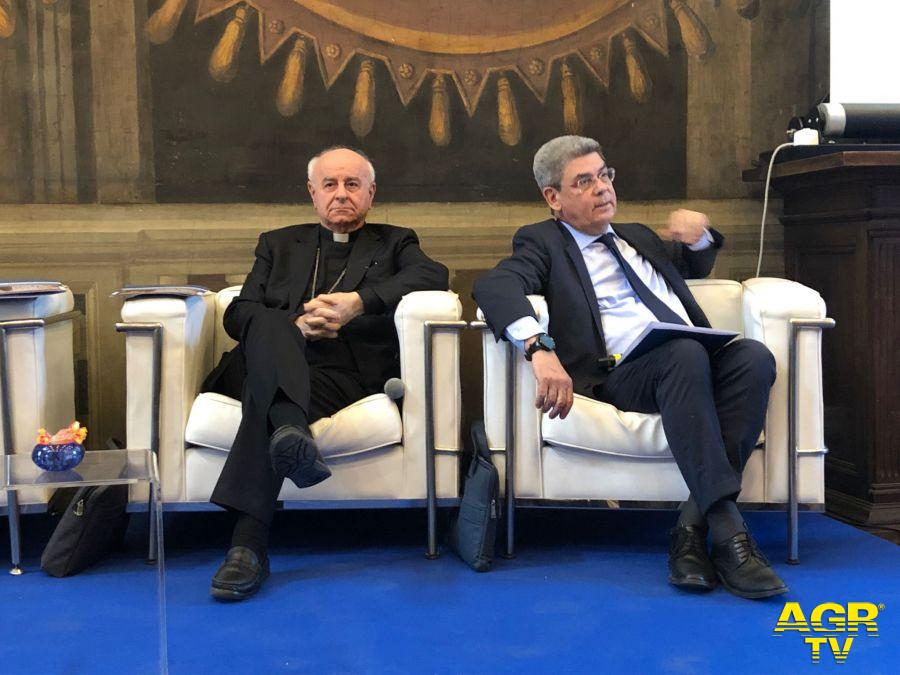 Gli anziani una risorsa per il Paese: Monsignor Vincenzo Paglia - Leonardo Palombi, Segretario della Commissione per la Riforma dell'Assistenza agli Anziani
