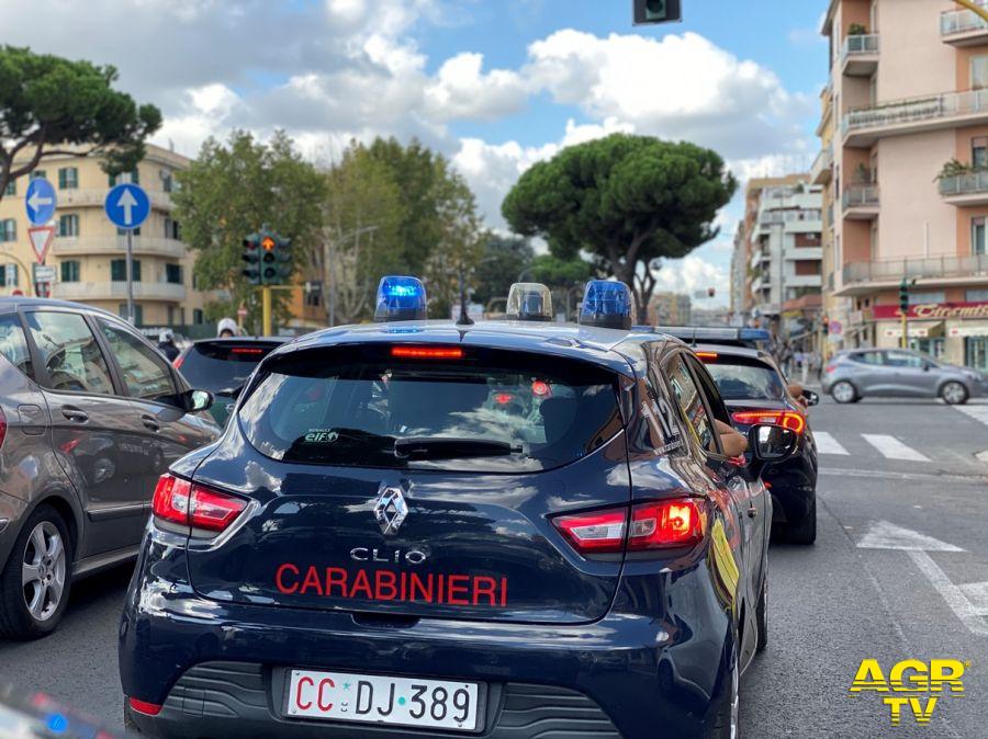 Carabinieri controlli zona San Pietro