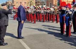 Roma, il ministro Crosetto visita le stazioni dei Carabinieri di Tor Vergata e Tor Bella Monaca