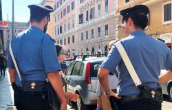 Controlli carabinieri centro storico