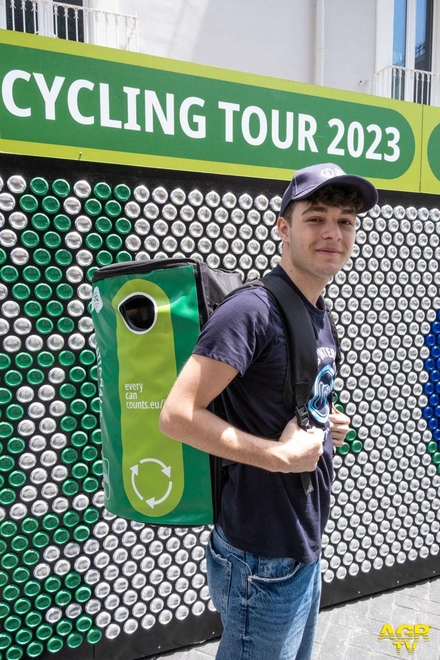 International recycling tour a Bari