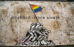 Roma, Fight For (Y)our Rights la nuova opera della Street Artist Laika, omaggio al mese del Pride