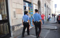 Roma, turisti nel mirino, furti ai tavolini dei bar e borseggi, undici arresti