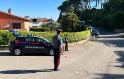 Rignano Flaminio, furti in villa, preso 20enne con refurtiva in auto, ai domiciliari
